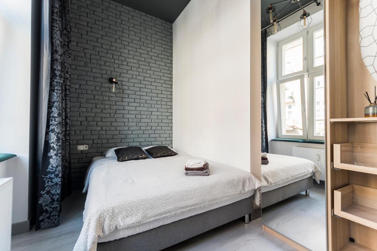 Apartament Centrum Superior Poznan Bagian luar foto